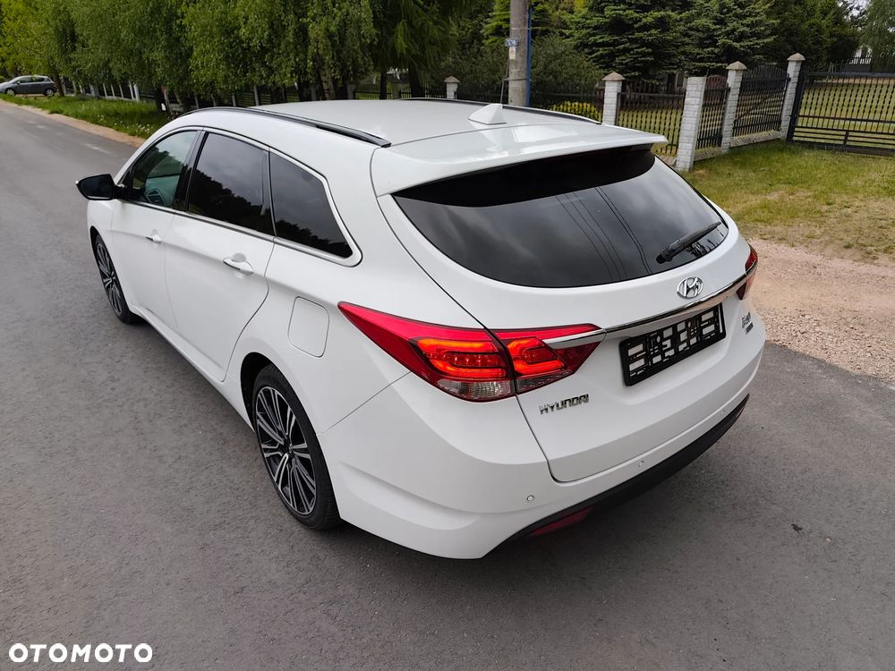 Hyundai i40 Kombi blue 1.7 CRDi DCT Premium - 11