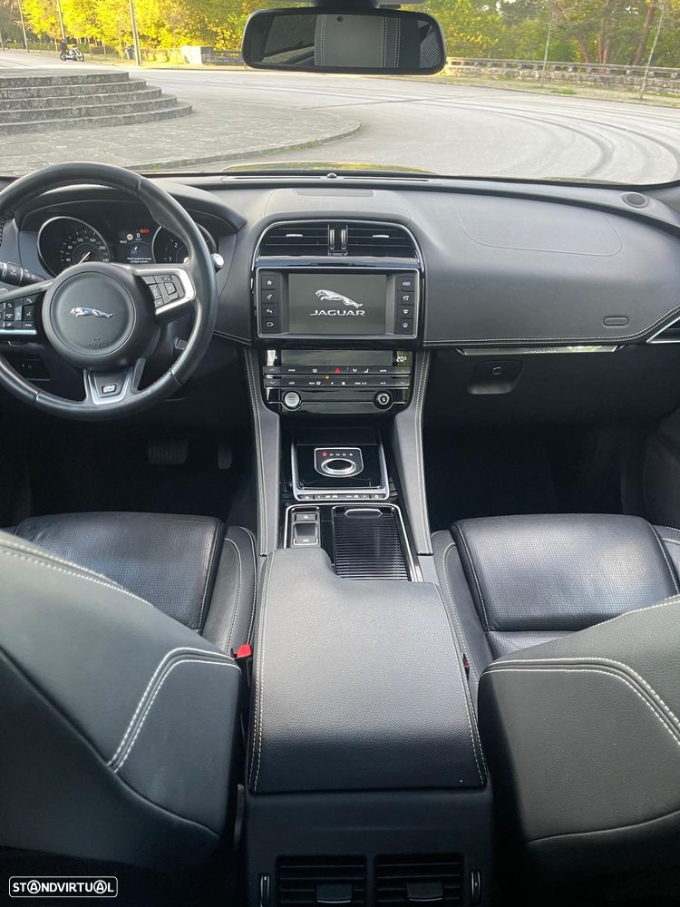 Jaguar F-Pace 2.0 i4D R-Sport Aut. - 12