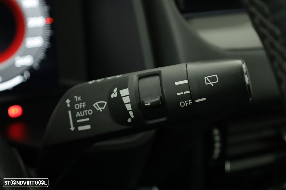 Nissan Qashqai 1.3 DIG-T N-Connecta LED - 19