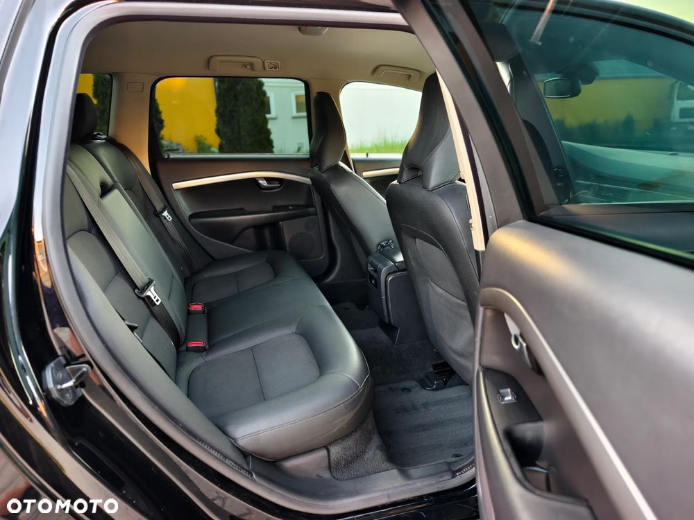 Volvo V70 2.0D Momentum - 20