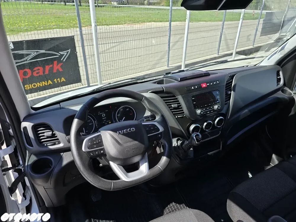 Iveco Daily 35S18  180KM Maxi L4H3 - 32