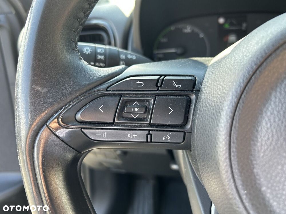 Toyota Yaris Hybrid 1.5 Comfort - 17