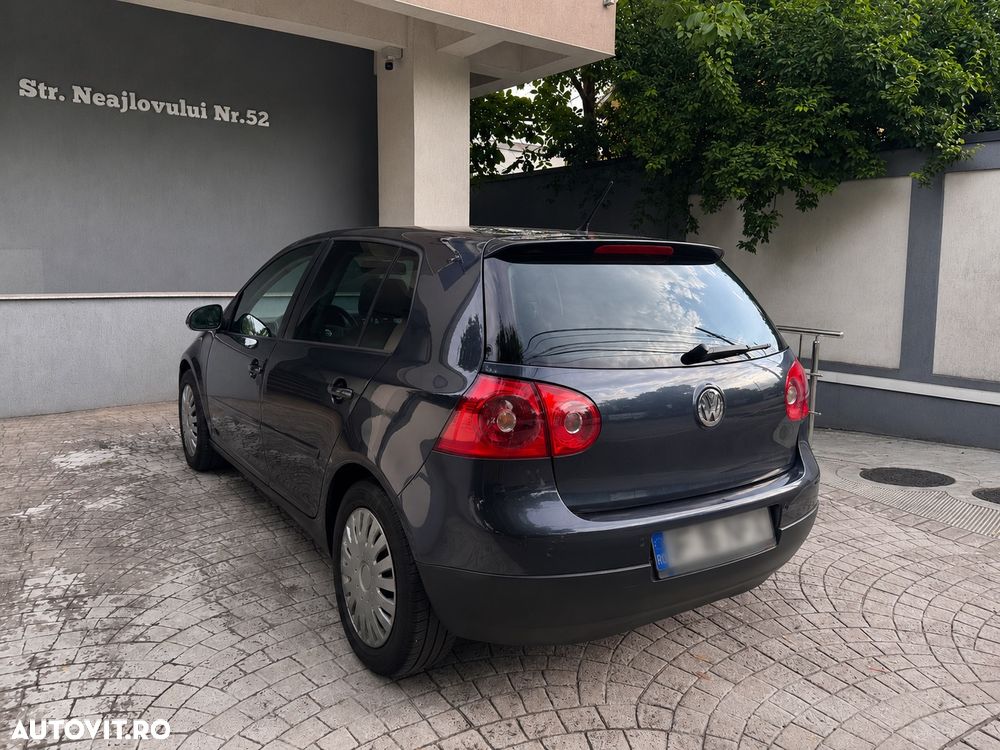 Volkswagen Golf - 4