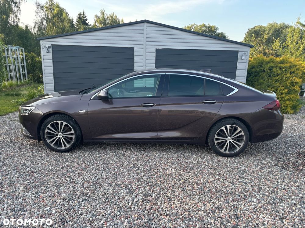 Opel Insignia - 1