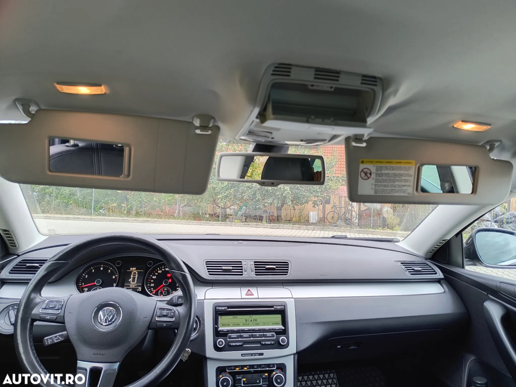 Volkswagen Passat - 25