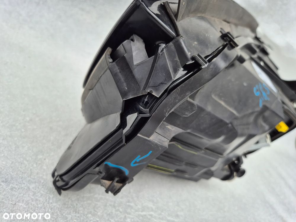Lampa prawa Mercedes GLE W167 A1679068409 - 10