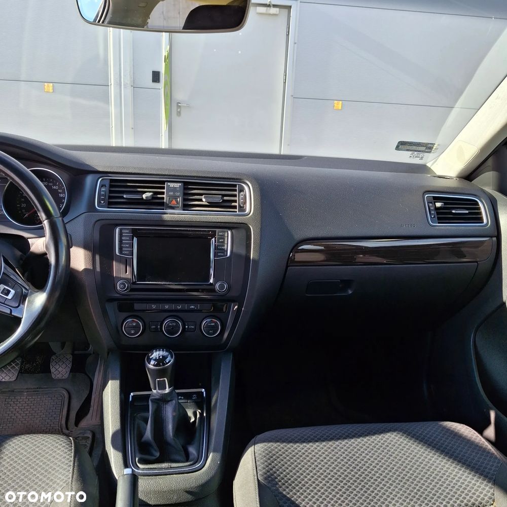 Volkswagen Jetta 2.0 TDI DPF BMT Comfortline - 18