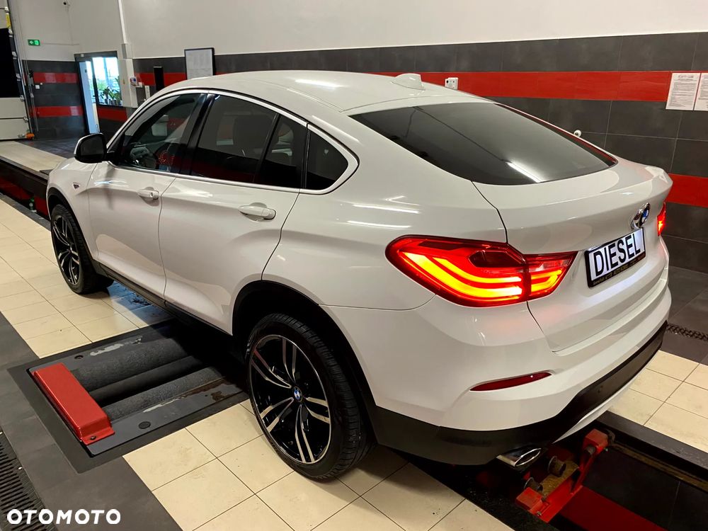 BMW X4 xDrive20d xLine - 9