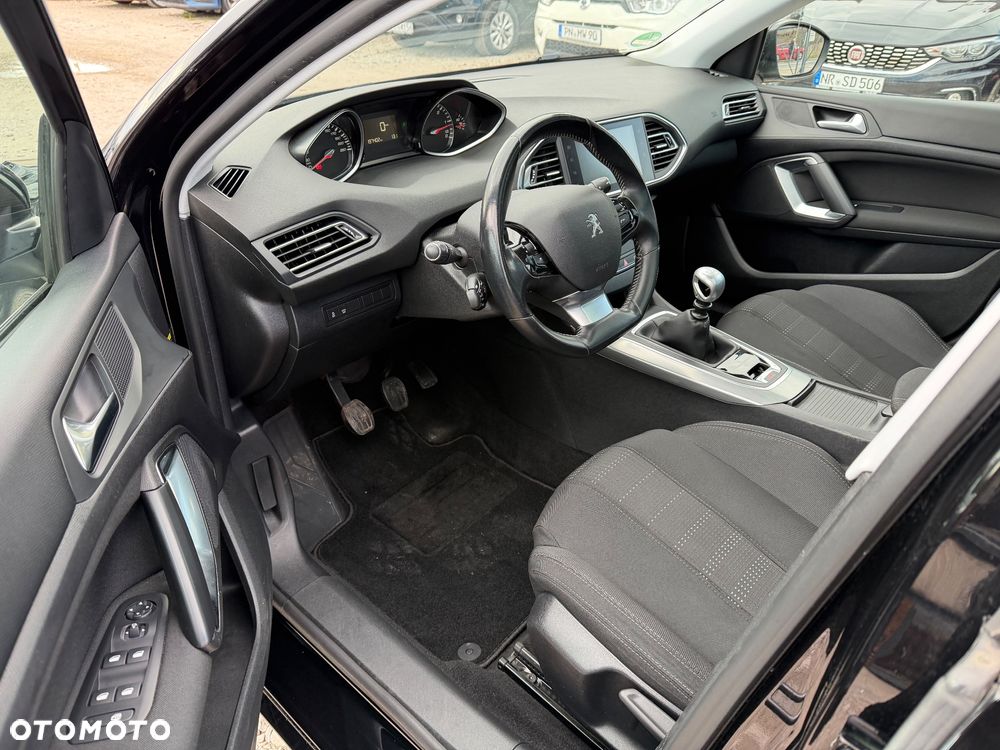 Peugeot 308 BlueHDi FAP 150 Stop & Start Allure - 19