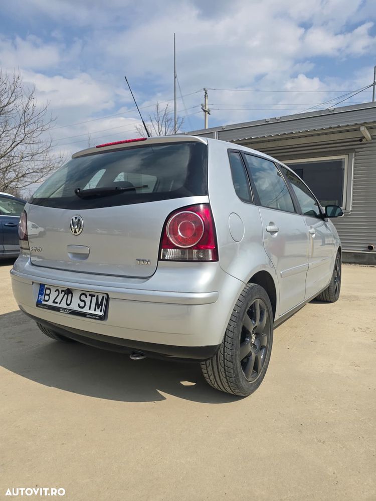 Volkswagen Polo 1.4 TDI Sportline - 2