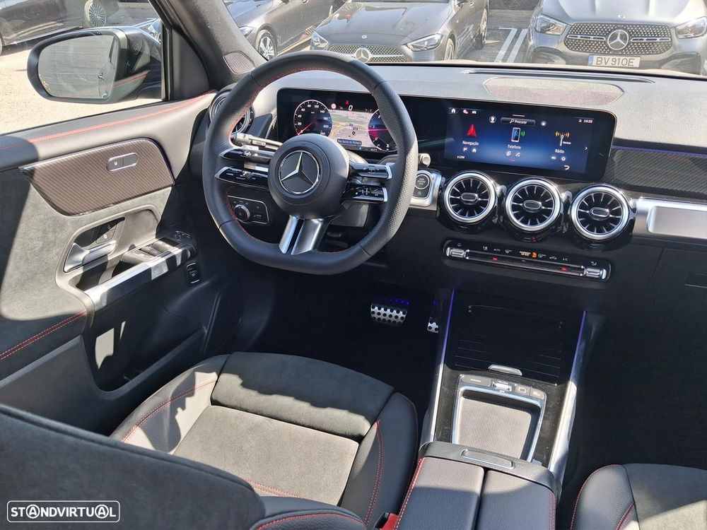 Mercedes-Benz GLB 180 d AMG Line - 17