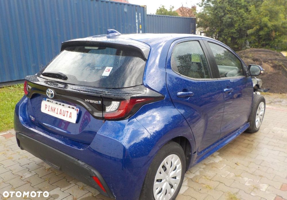 Toyota Yaris - 12