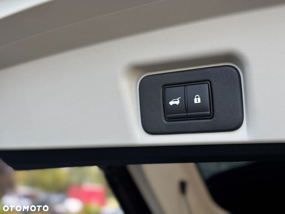 Nissan Ariya 87kWh E-4orce Evolve - 10