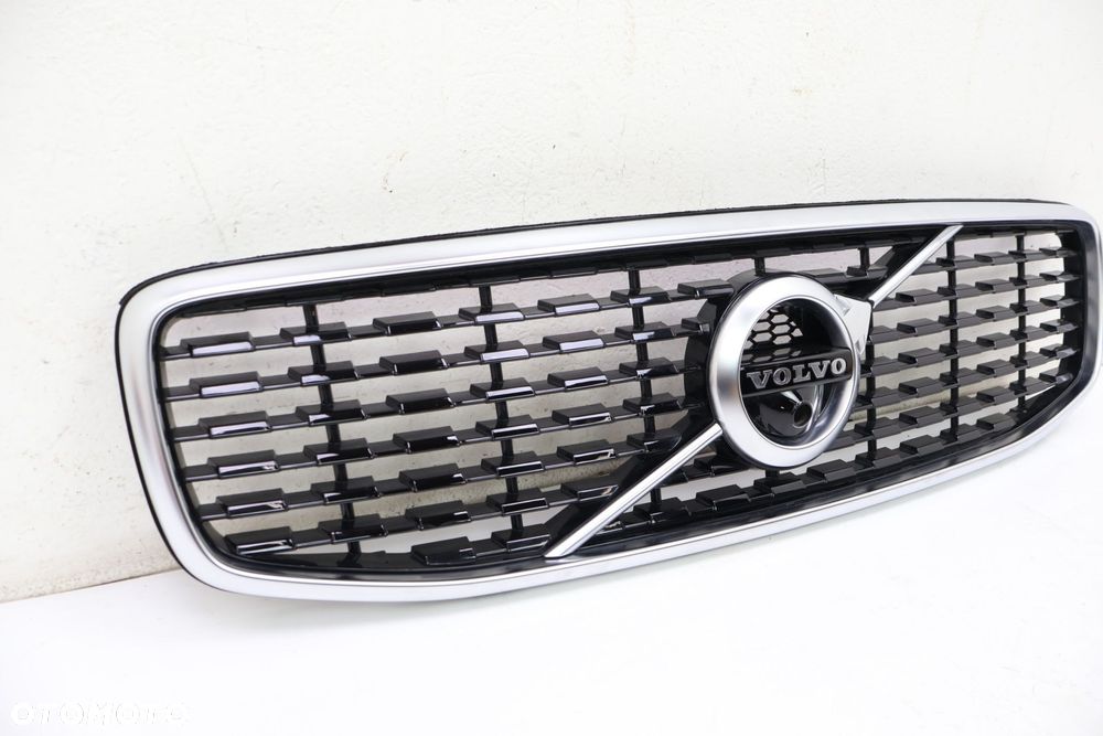 VOLVO V90 II R-DESIGN GRILL ATRAPA ZDERZAKA PRZÓD KAMERA 31425498, 32365381 - 3