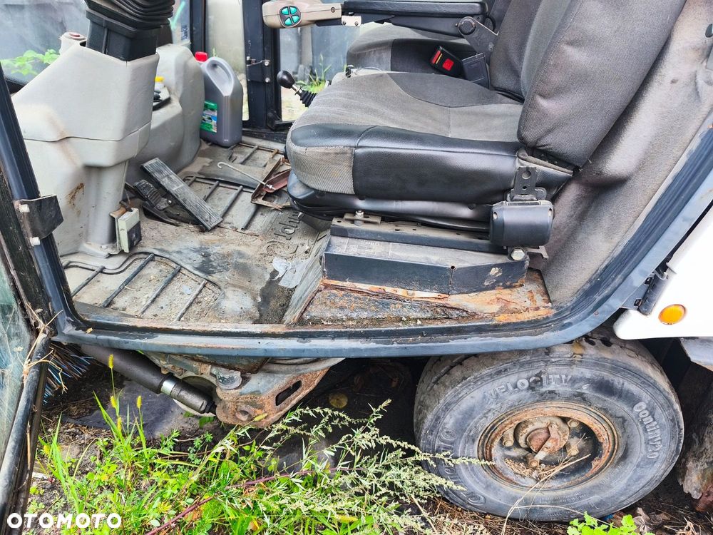 Johnston 142A 101T Sweepers - 11