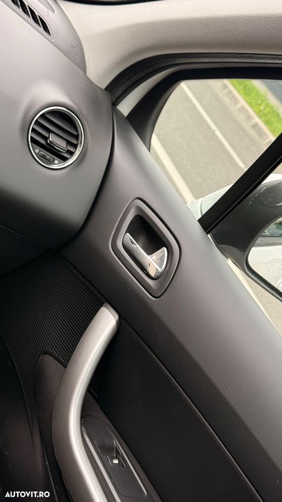 Peugeot 308 1.6 e-HDI FAP STT Active - 12