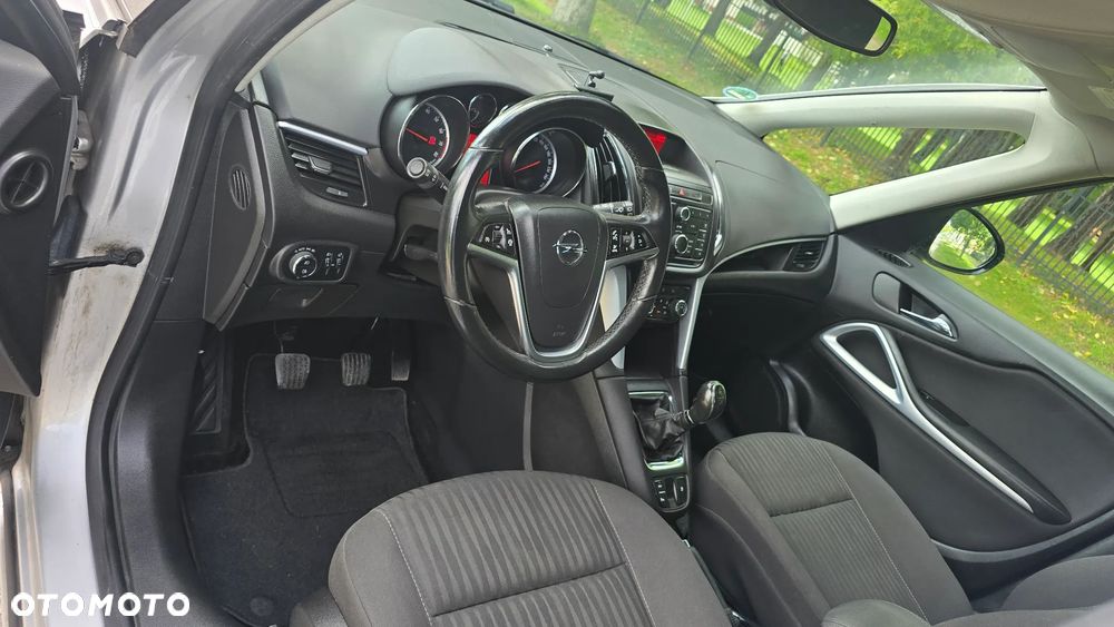 Opel Zafira 1.4 T Cosmo EcoFLEX S&S - 8