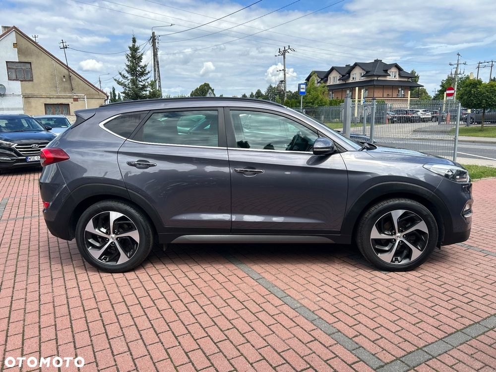 Hyundai Tucson - 8