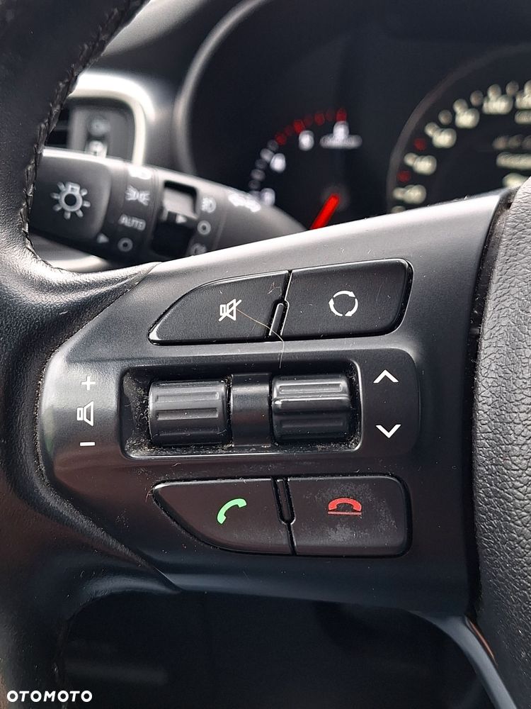 Kia Sorento 2.0 CRDI L - 24