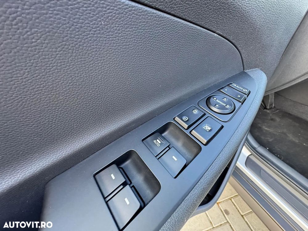 Hyundai Tucson blue 1.7 CRDi 2WD Style - 19