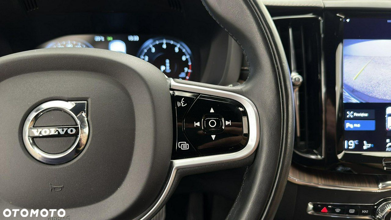 Volvo XC 60 - 21