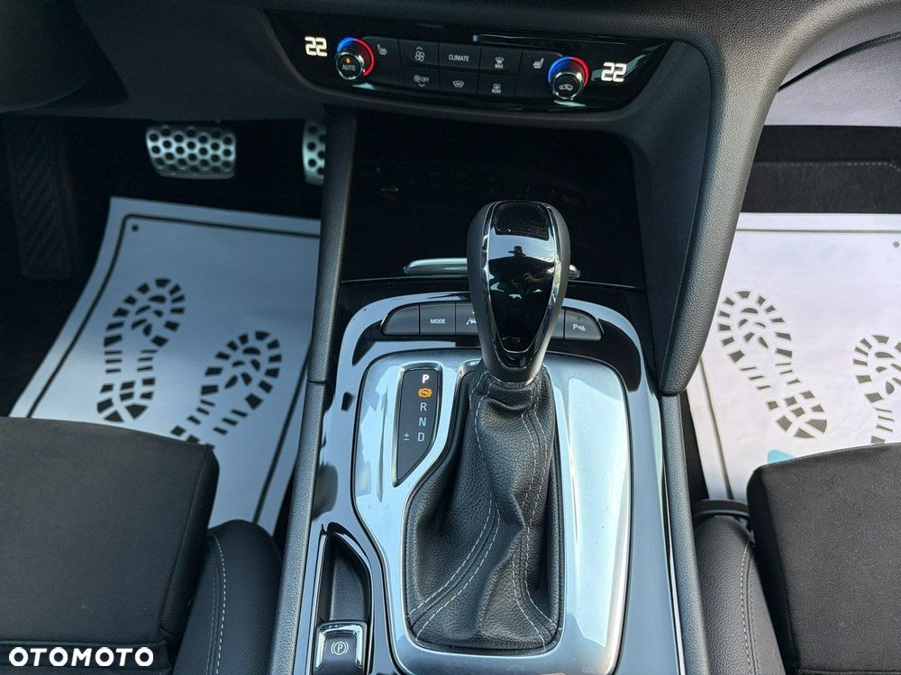Opel Insignia - 13