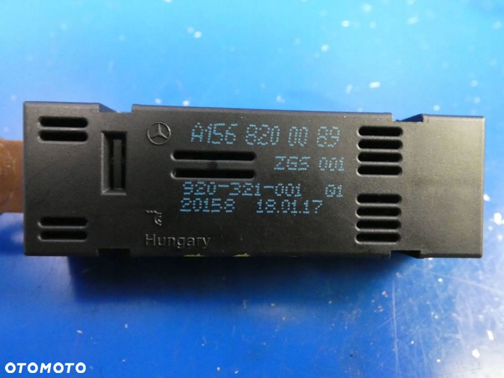 Mercedes GLA W156 W176 W117 W246 WZMACNIACZ ANTENOWY MODUŁ - 2