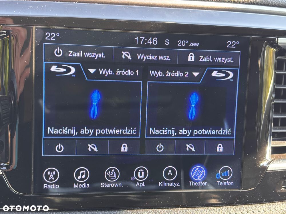 Chrysler Pacifica - 20