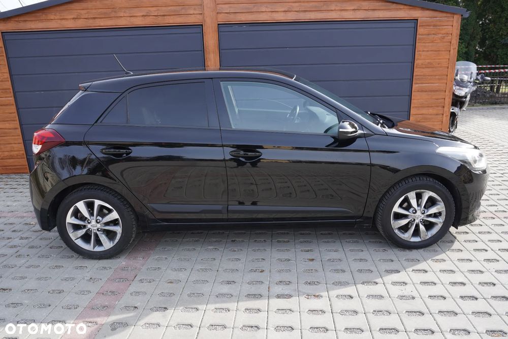 Hyundai i20 1.2 YES Gold - 4