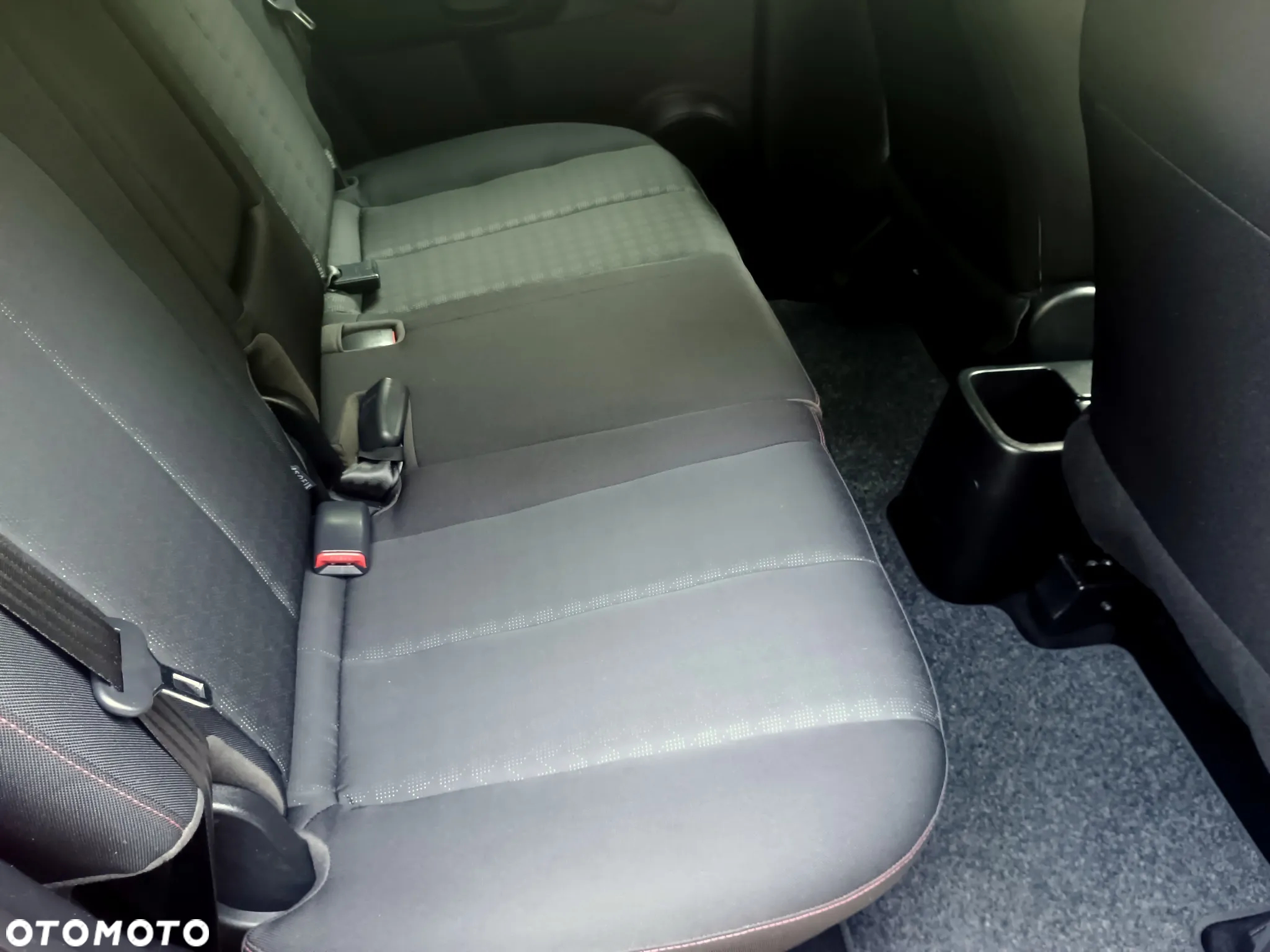 Kia Venga - 21