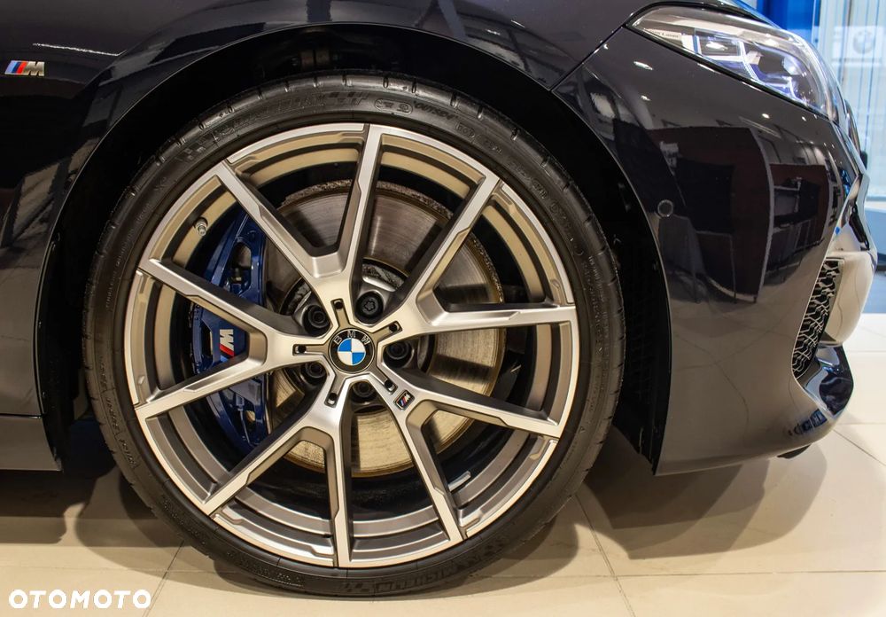 BMW Seria 8 - 8