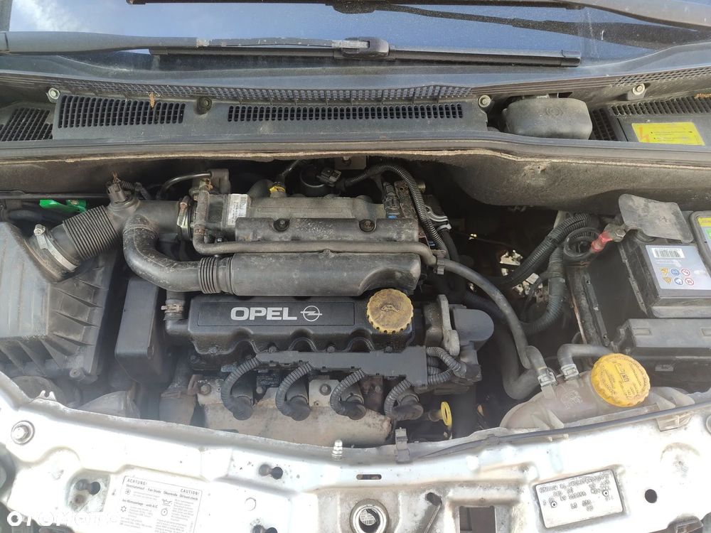 Opel Meriva - 8