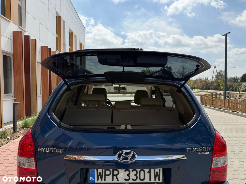 Hyundai Tucson 2.0 4WD GLS - 13