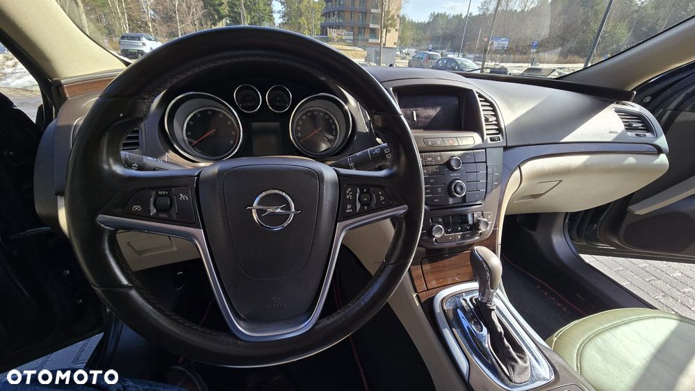 Opel Insignia 2.8 Turbo 4x4 Sport - 9