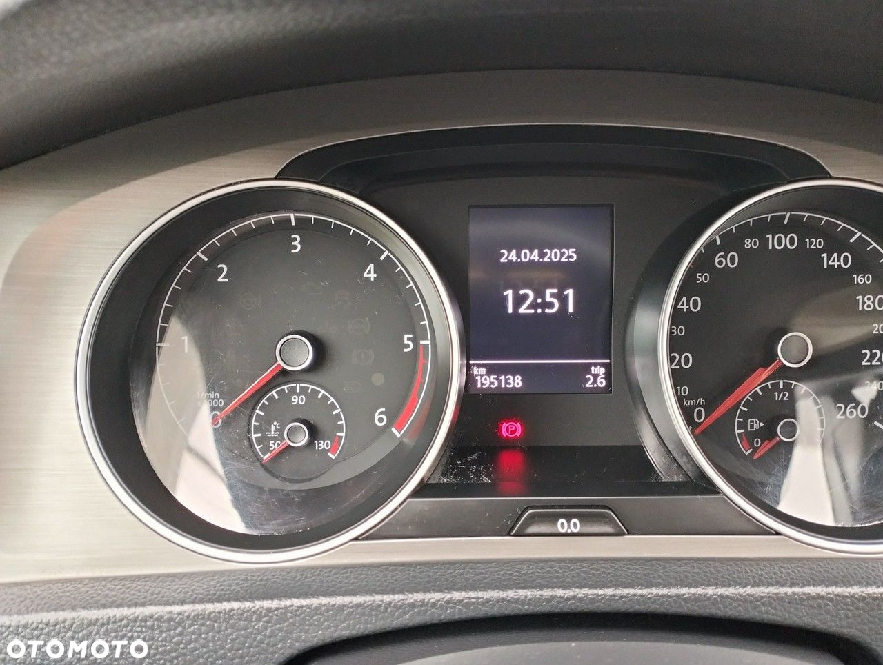 Volkswagen Golf 1.6 TDI BlueMotion Technology Comfortline - 9