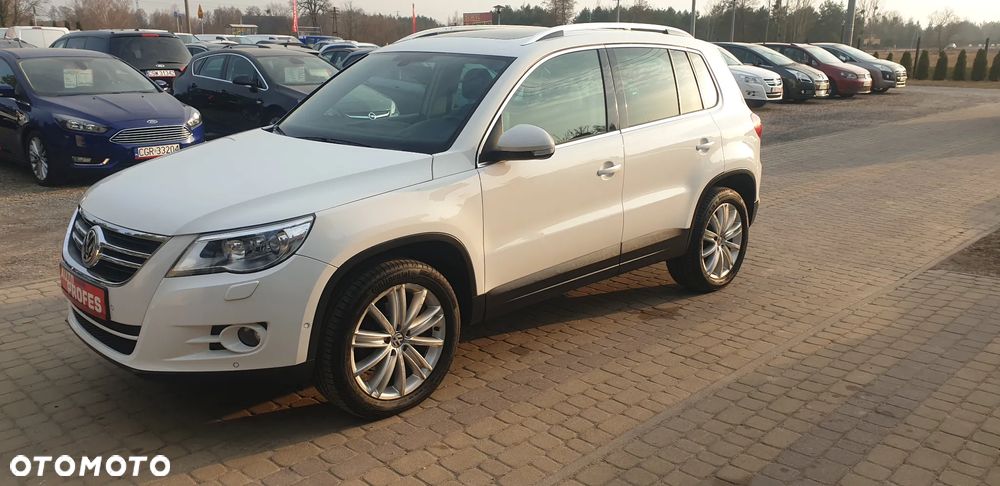 Volkswagen Tiguan - 2