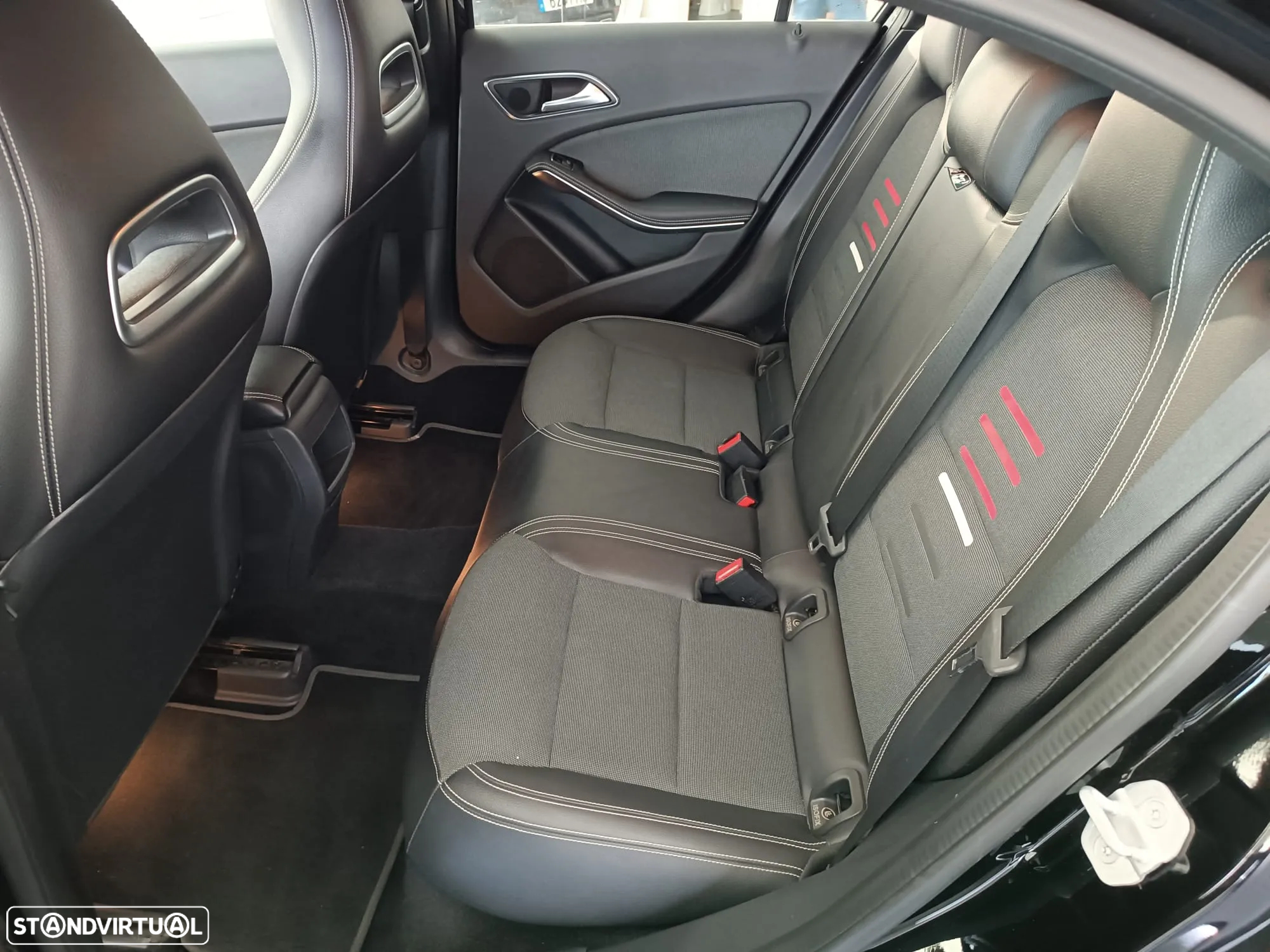 Mercedes-Benz A 180 d Urban - 11