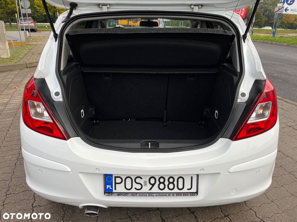 Opel Corsa 1.4 16V Satellite - 26