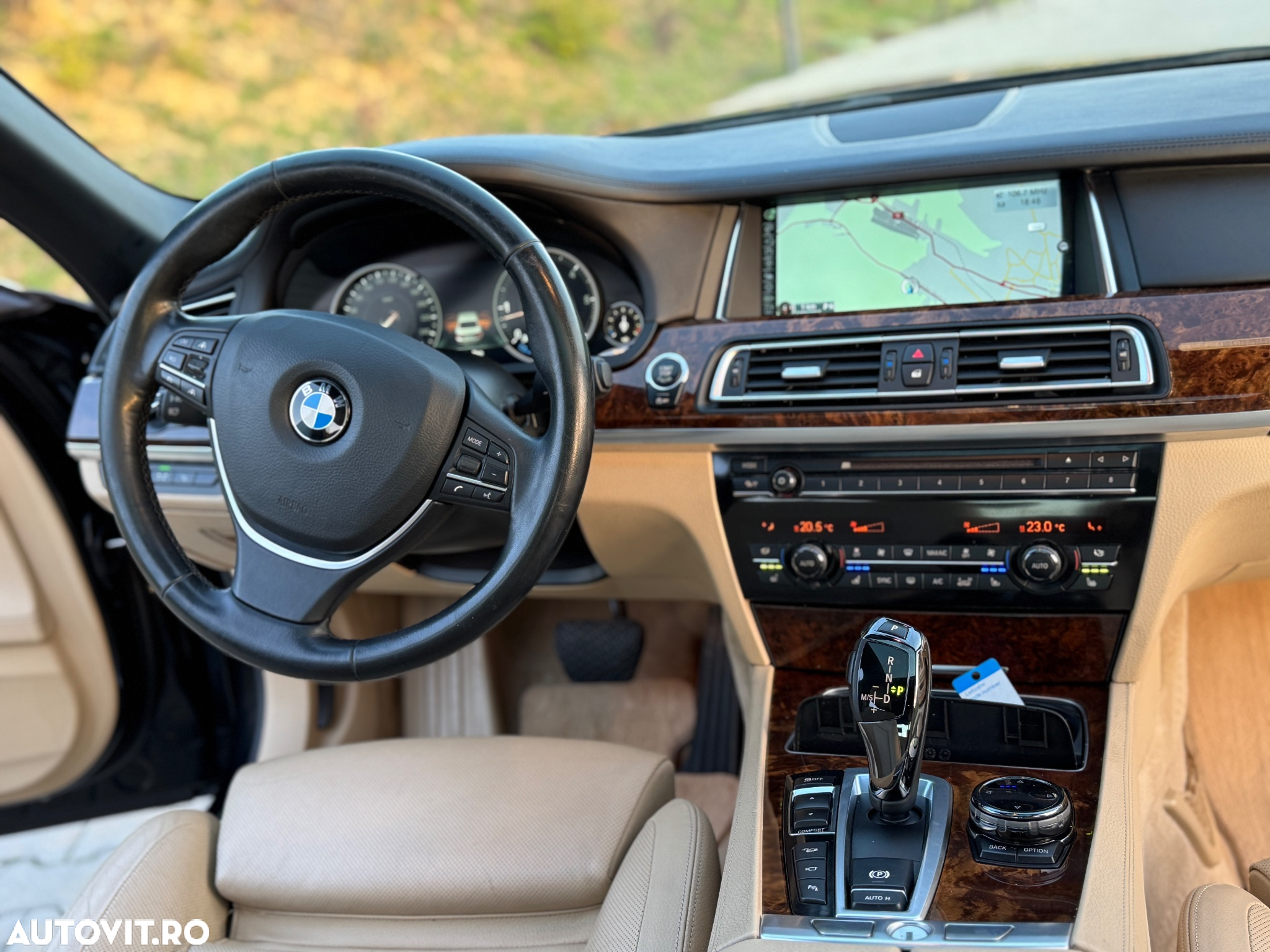 BMW Seria 7 740d xDrive - 10