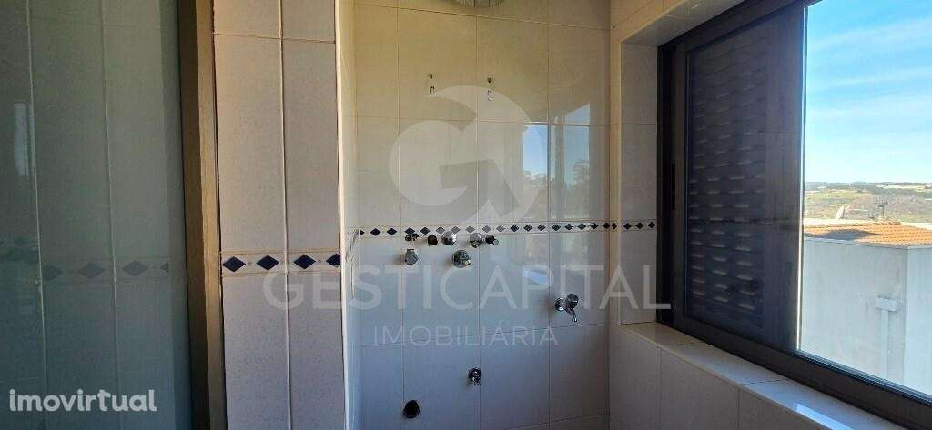 T2 c/ lugar de garagem no centro do Marco - Grande imagem: 5/21