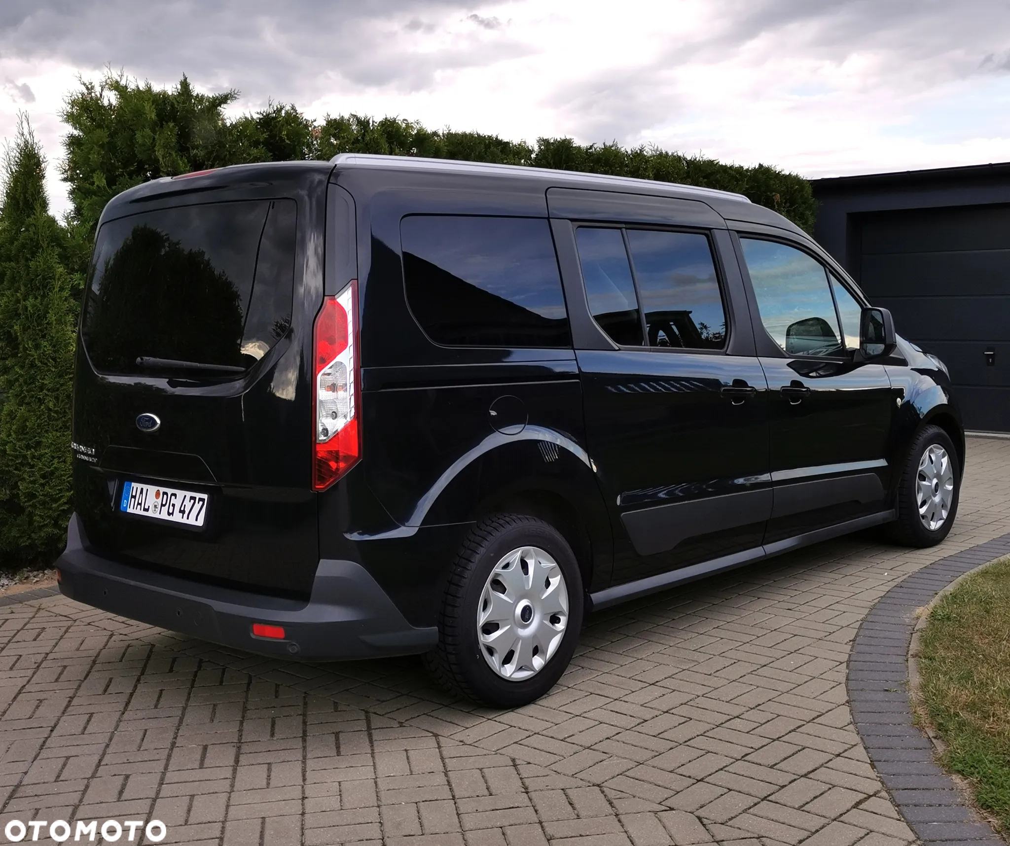 Ford Tourneo Connect Grand - 8