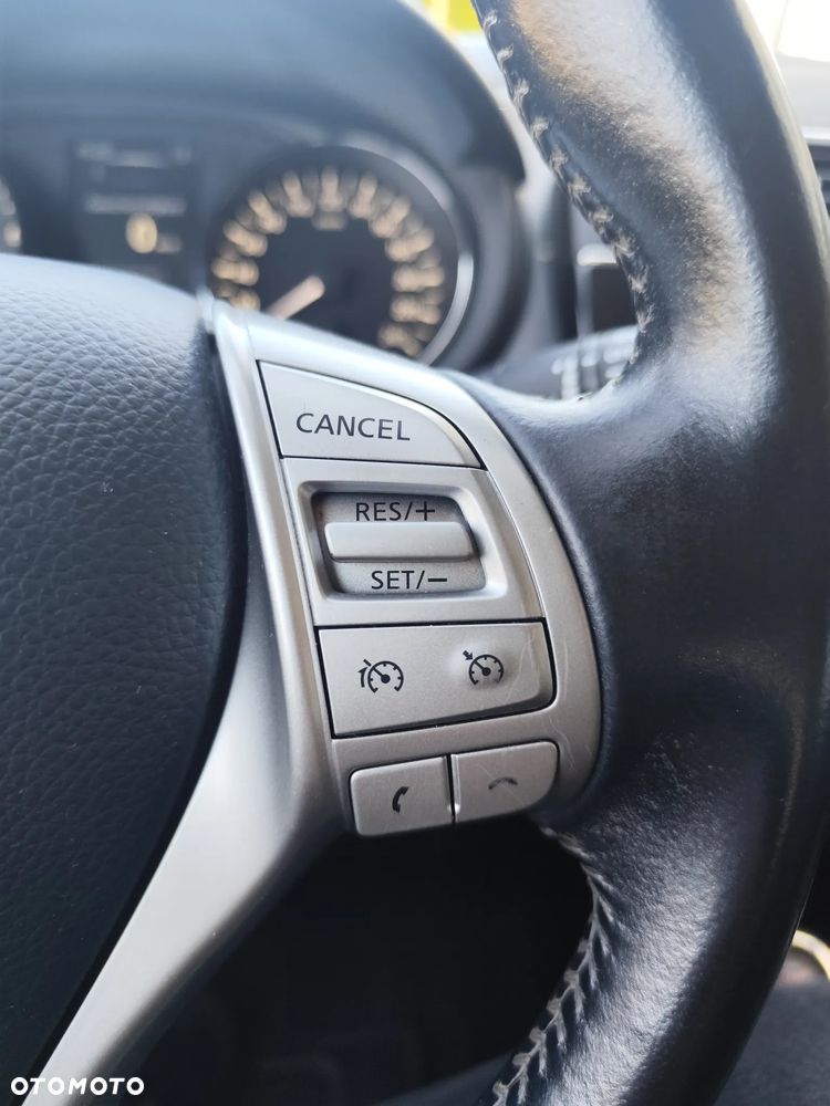 Nissan Pulsar 1.2 DIG-T Tekna - 26