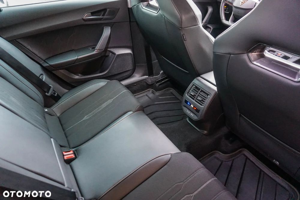 Cupra Leon 2.0 TDI DSG - 35