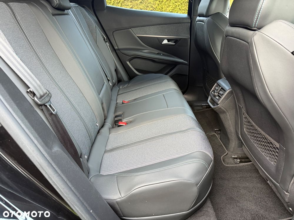 Peugeot 3008 225 e-EAT8 Allure Pack - 10