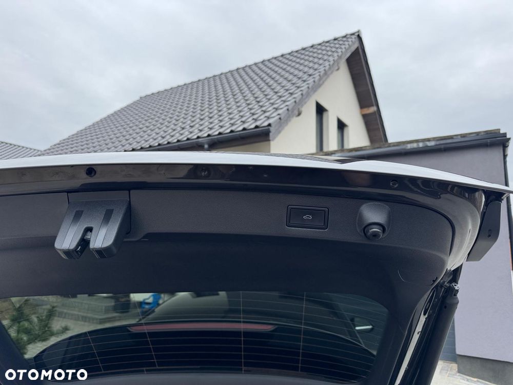 Volkswagen Arteon 2.0 TDI R-Line DSG - 10