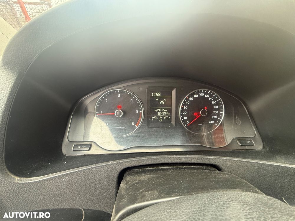 Volkswagen Transporter Caravelle Comfortline Scurt - 3