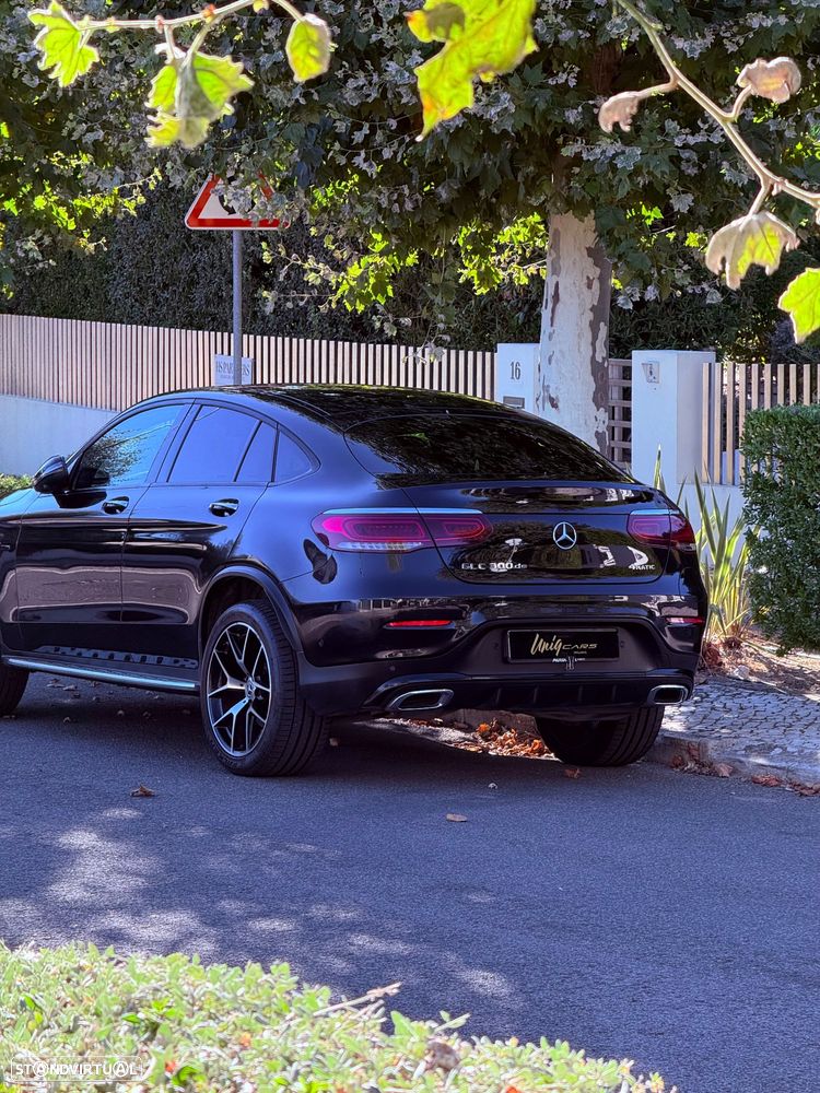 Mercedes-Benz GLC 300 de Coupe 4Matic 9G-TRONIC AMG Line - 9