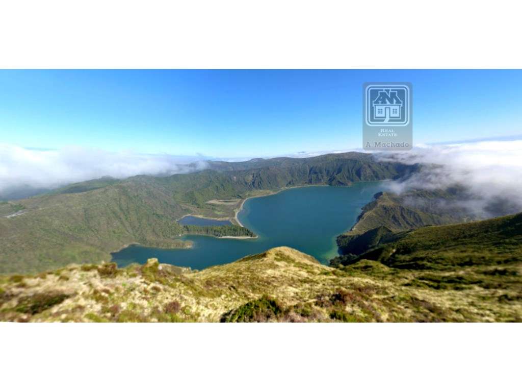 VENDA de AMPLO TERRENO junto à Lagoa do Fogo, Água de Alto, Vila Fr... - Grande imagem: 3/8