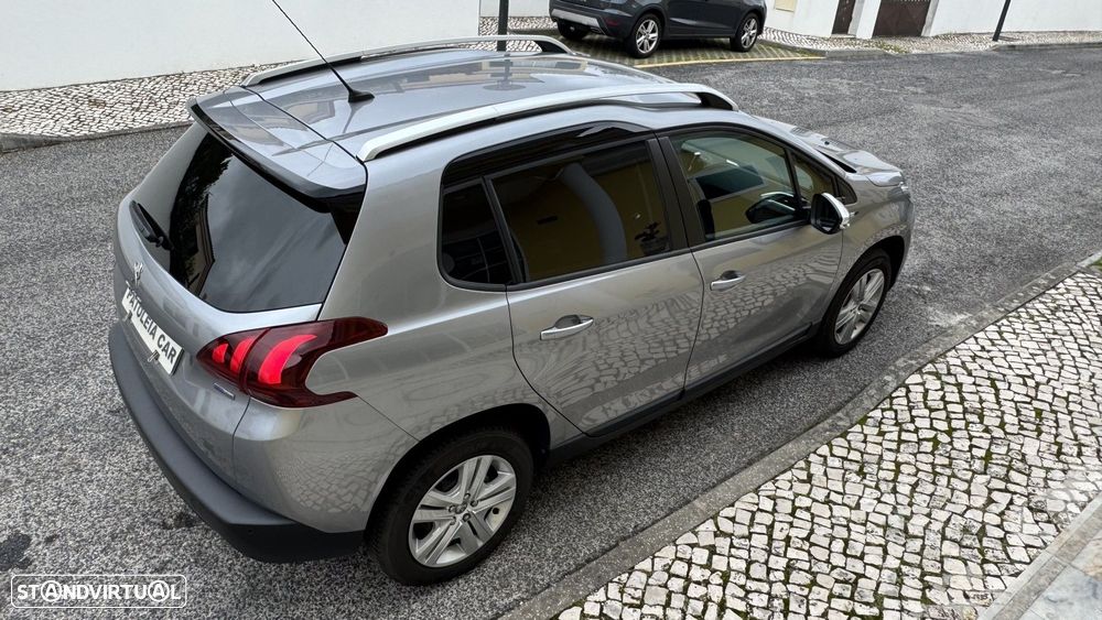 Peugeot 2008 1.2 PureTech Style - 4