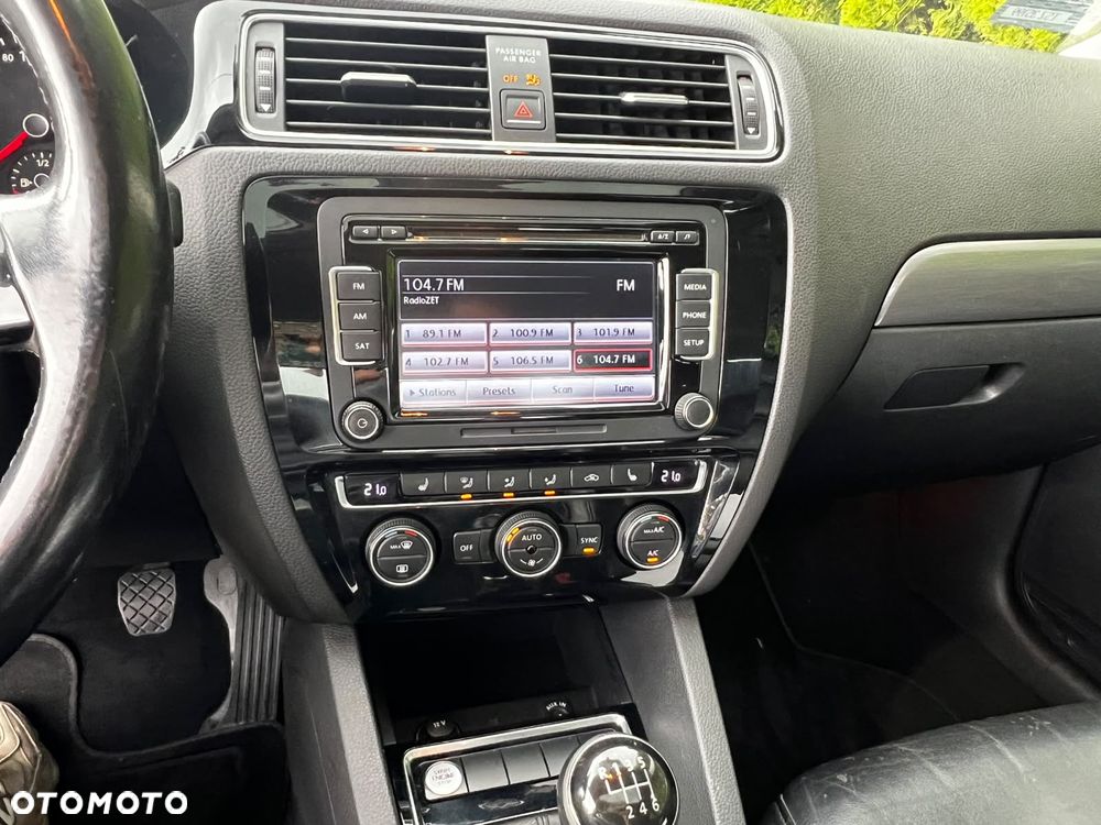 Volkswagen Jetta 2.0 TDI BlueMotion Technologie - 22